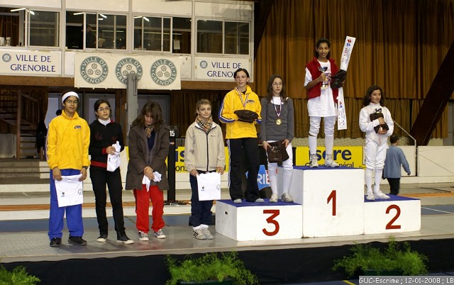 PICT7650.JPG - CERA minime, Grenoble, Samedi 12 Janvier 2008 : podium fleuret dames