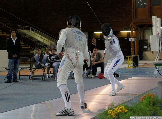 DSC03365.JPG - Finale FLEUR'ISERE 2011 : Mathile GUICHOUX  (à gauche) fait face à Victoria BAILEY
