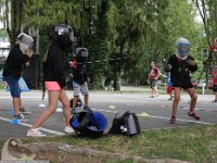 Samedi 8 juillet 2017 : fête du GUC-Vacances sur le campus, avec le GUC-Escrime : ici l'atelier "plastique" pour les (presque) grands.