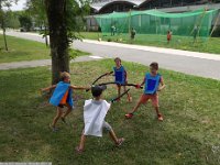 Samedi 8 juillet 2017 : fête du GUC-Vacances sur le campus, avec le GUC-Escrime: ici l'atelier "mousse" pour les moins grands.