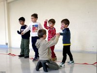 P1100662 1 1  Babies: jeu de la statue ... apprendre la position de mise en garde